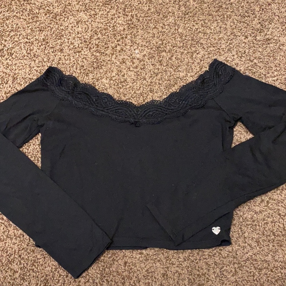 Off the shoulder long sleeve